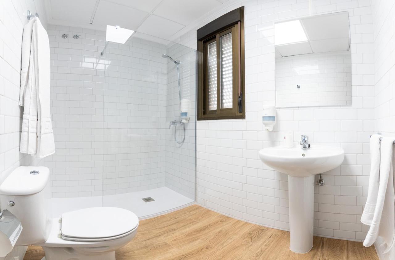 Hostal Vinuela San Pedro de Merida Eksteriør bilde