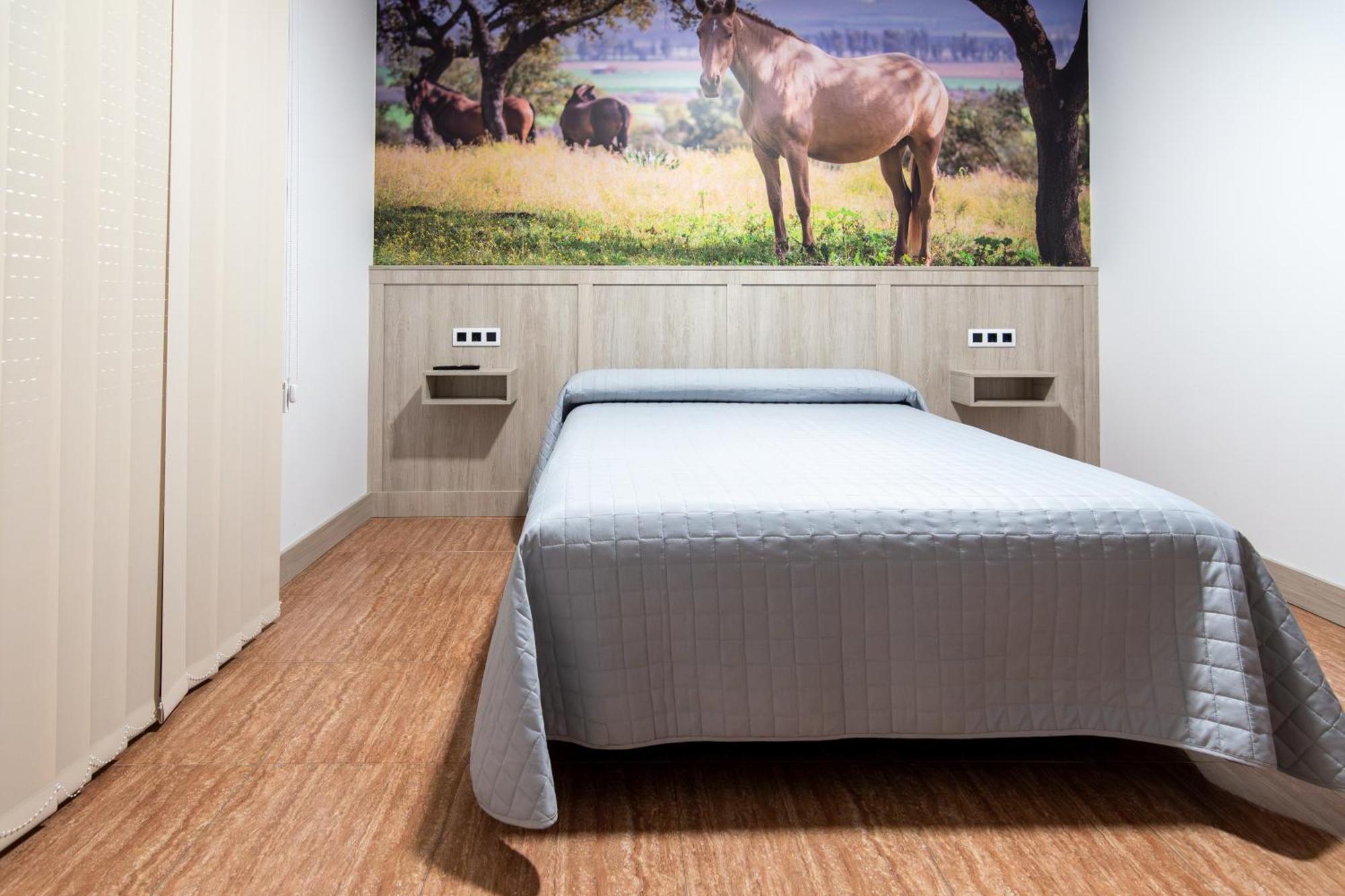 Hostal Vinuela San Pedro de Merida Eksteriør bilde