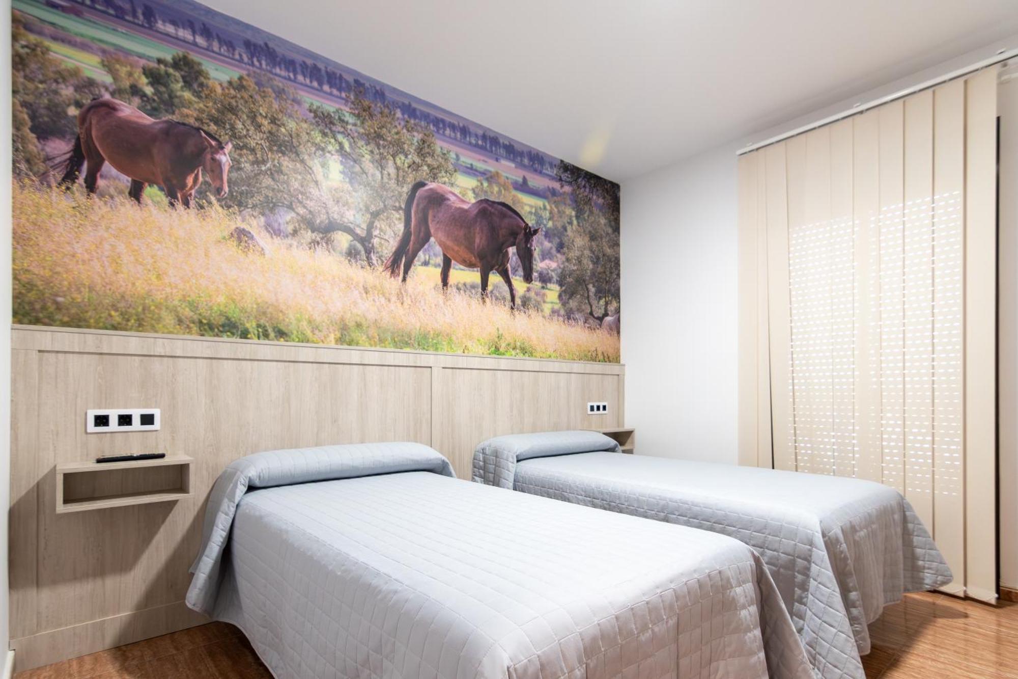 Hostal Vinuela San Pedro de Merida Eksteriør bilde